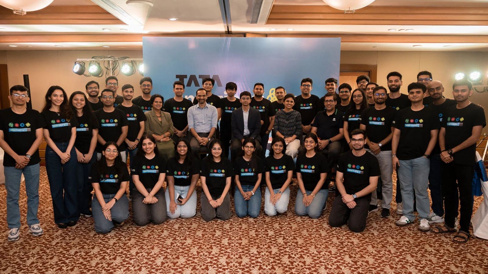 Group photo of the TIC 2025 finalists at the finale